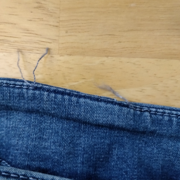 GUC FREE PEOPLE FEEL ALRIGHT SKINNY JEANS IN SIZE 28 INDIGO BLUE - Picture 4 of 8